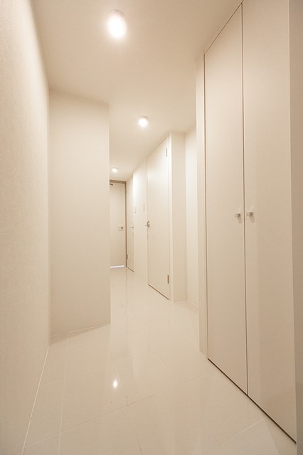 ※写真は同タイプ住戸です。(玄関)