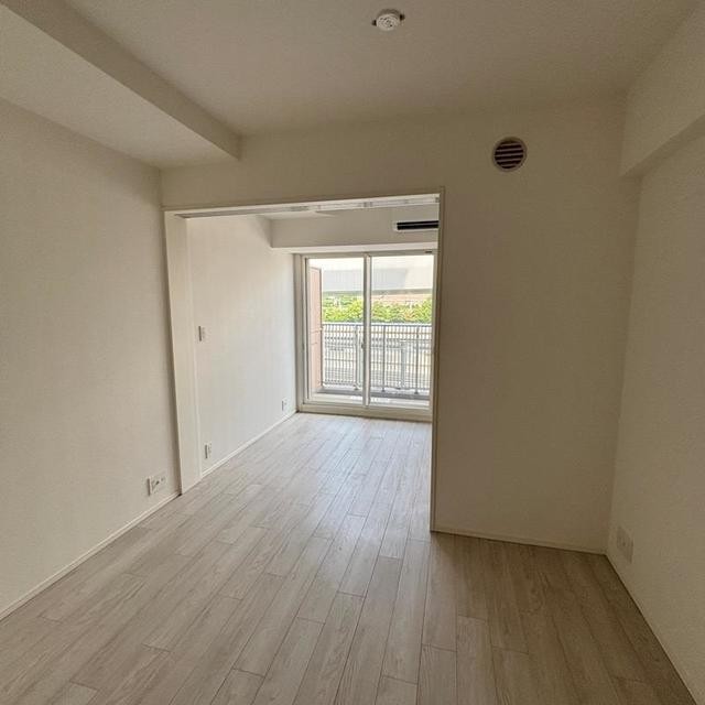※写真は同タイプ住戸です。(居間)