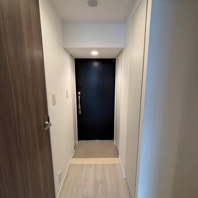 ※写真は同タイプ住戸です。(玄関)