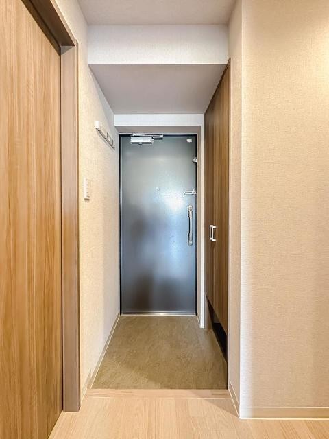 ※写真は同タイプ住戸です。(玄関)