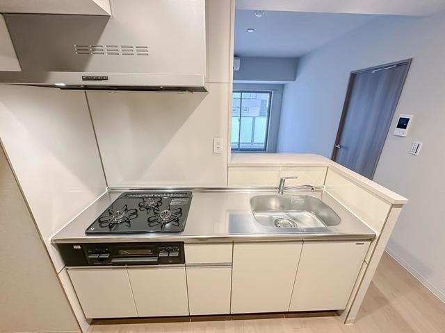 ※写真は同タイプ住戸です。(キッチン)