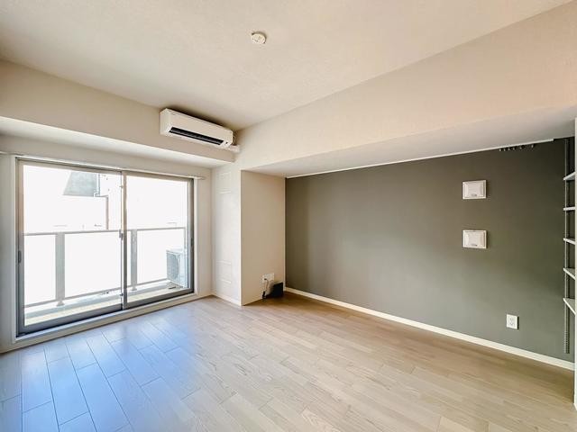 ※写真は同タイプ住戸です。(居間)