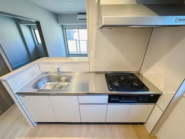 ※写真は同タイプ住戸です。(キッチン)