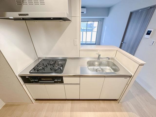 ※写真は同タイプ住戸です。(キッチン)