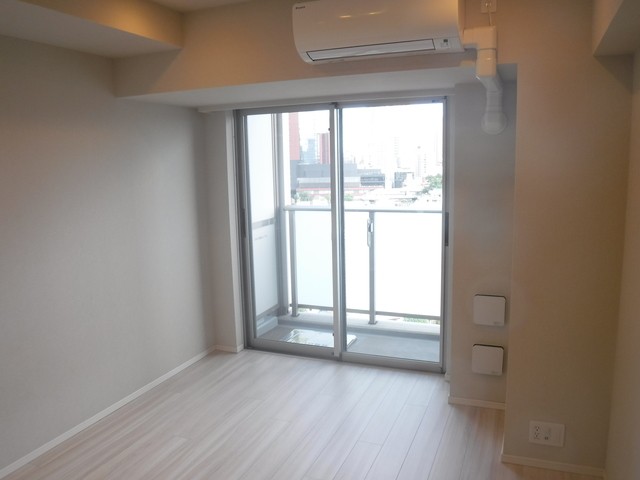 (居間)