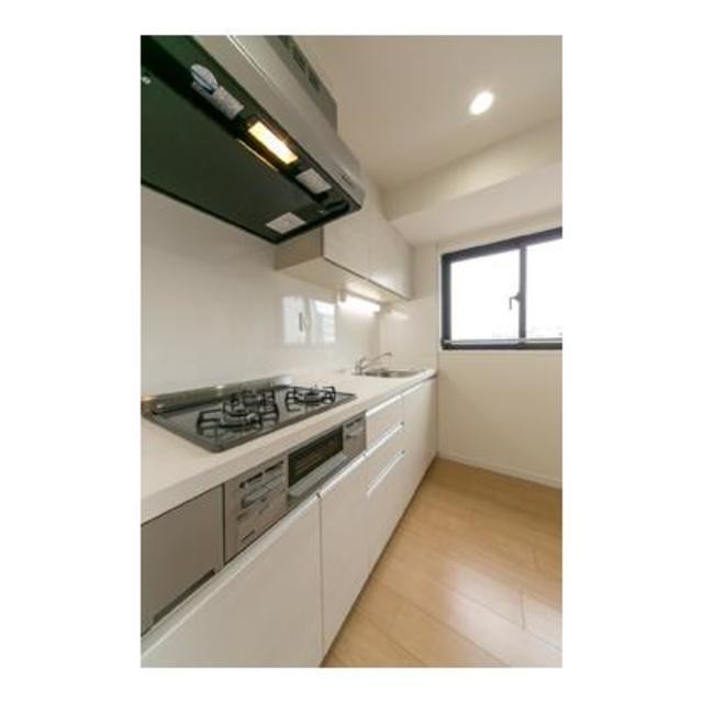 ※写真は同タイプ住戸です。(キッチン)