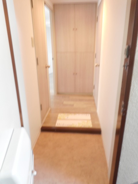 (玄関)