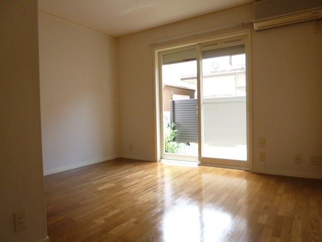 (居間)