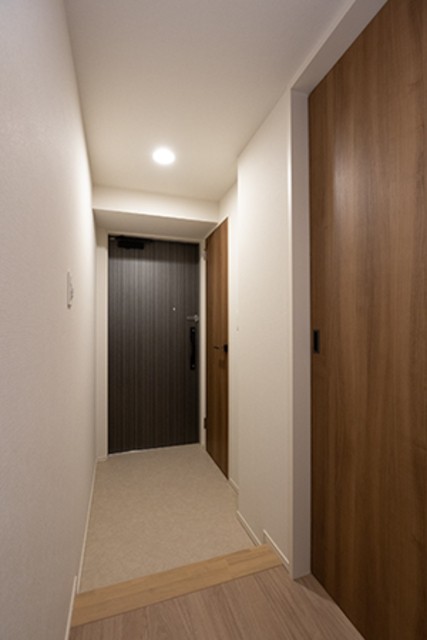 ※写真は同タイプ住戸です。(玄関)