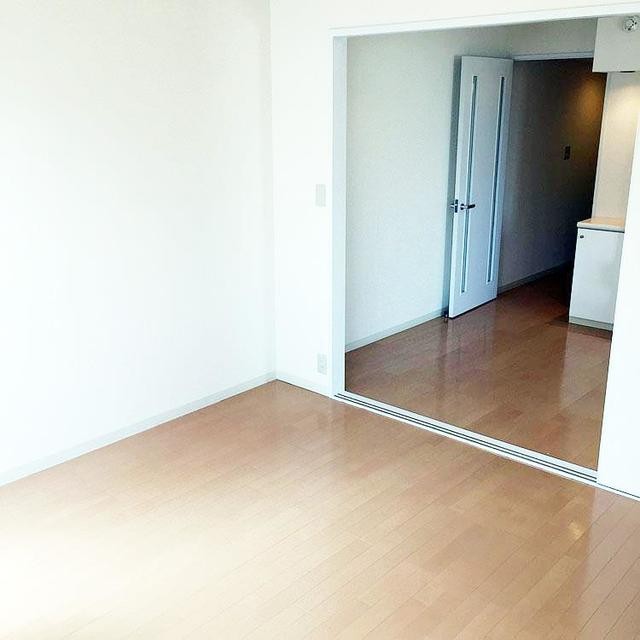 ※写真は同タイプ住戸です。(居間)