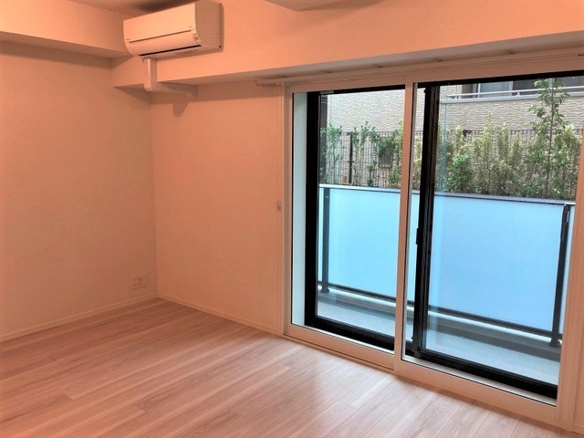 ※写真は同タイプ住戸です。(居間)
