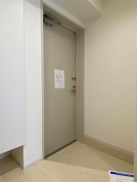 (玄関)