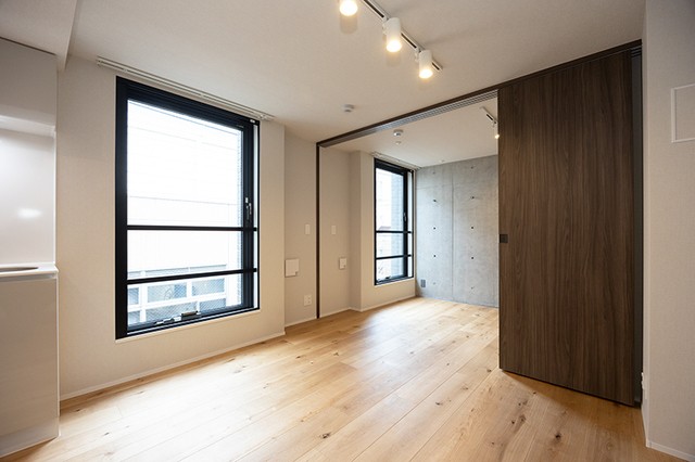 ※写真は同タイプ住戸です。(居間)