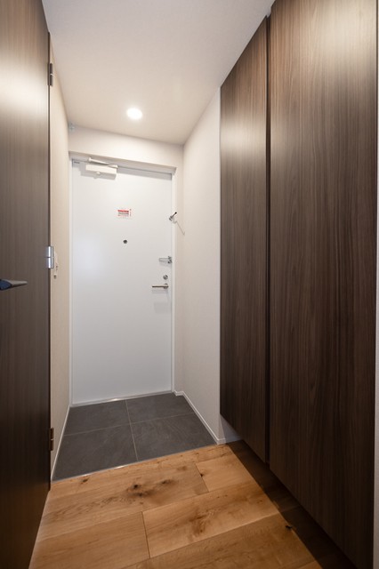 ※写真は同タイプ住戸です。(玄関)