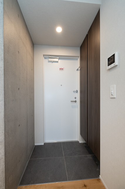 ※写真は同タイプ住戸です。(玄関)