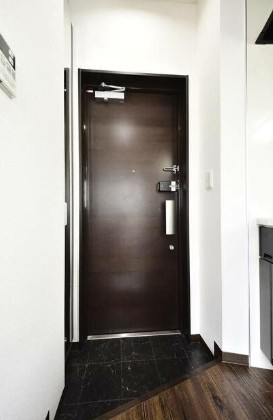 (玄関)