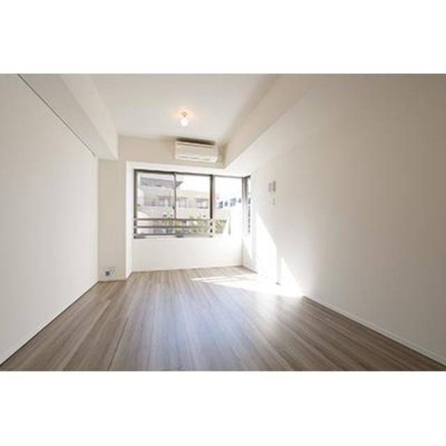 ※写真は同タイプ住戸です。(居間)