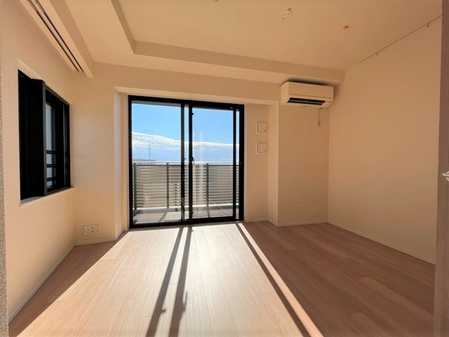 ※写真は同タイプ住戸です。(居間)
