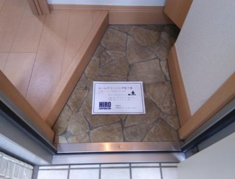 (玄関)