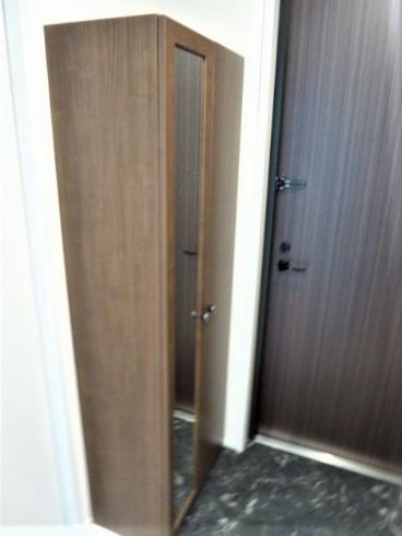 (玄関)