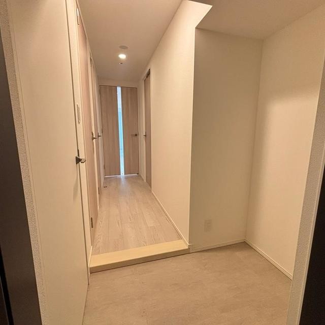 ※写真は同タイプ住戸です。(玄関)