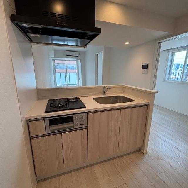 ※写真は同タイプ住戸です。(キッチン)