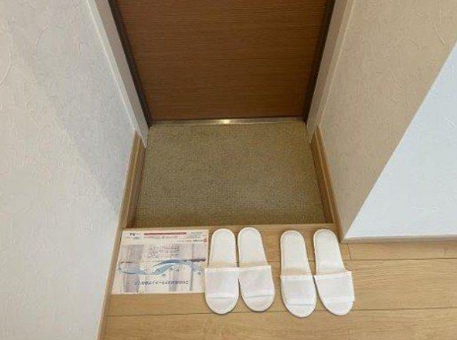 (玄関)