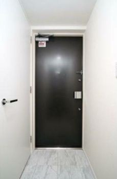 (玄関)