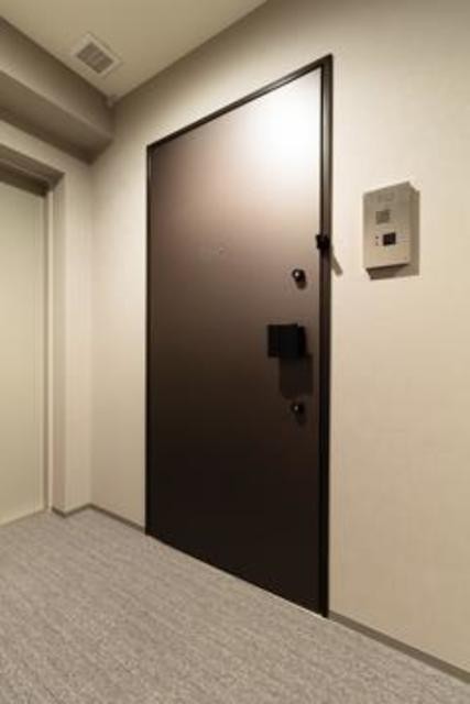 ※写真は同タイプ住戸です。(玄関)