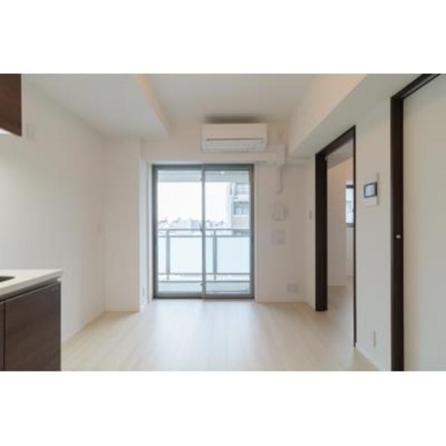 ※写真は同タイプ住戸です。(居間)