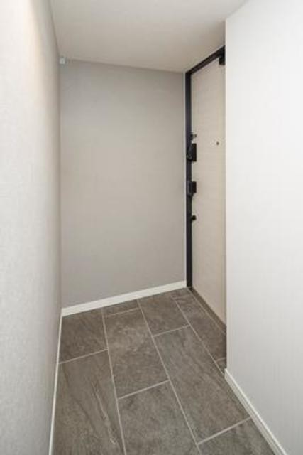 ※写真は同タイプ住戸です。(玄関)