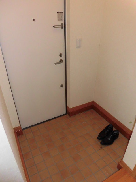 ※同仕様写真含む(玄関)