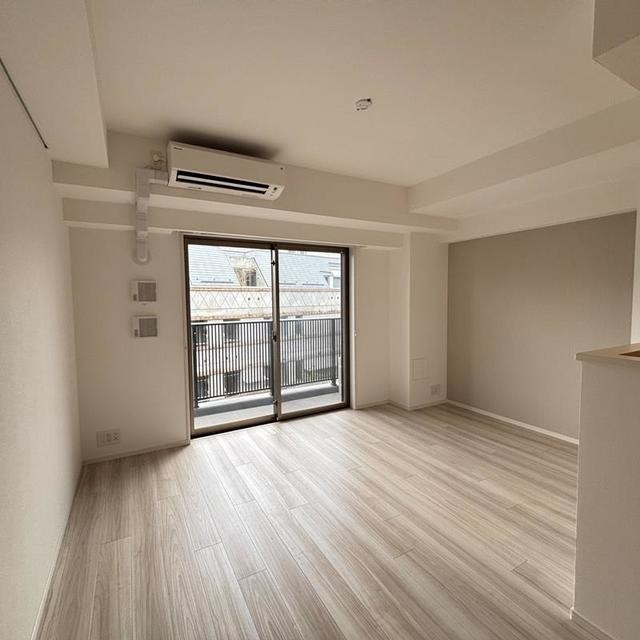 ※写真は同タイプ住戸です。(居間)