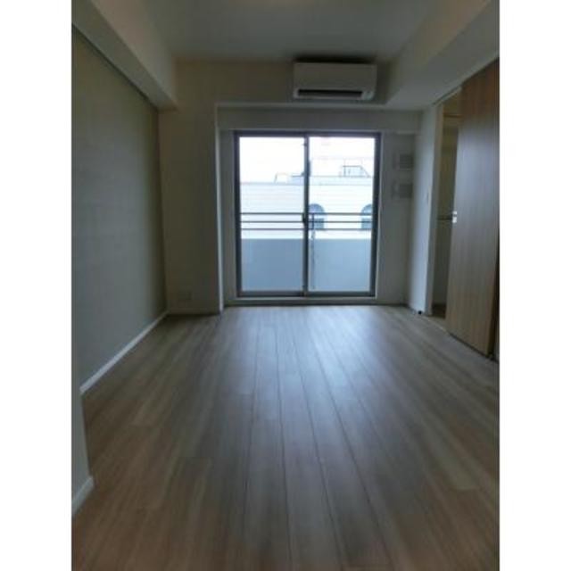 ※写真は同タイプ住戸です。(居間)