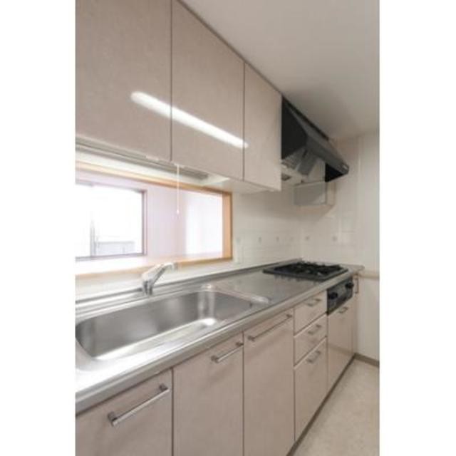 ※写真は同タイプ住戸です。(キッチン)