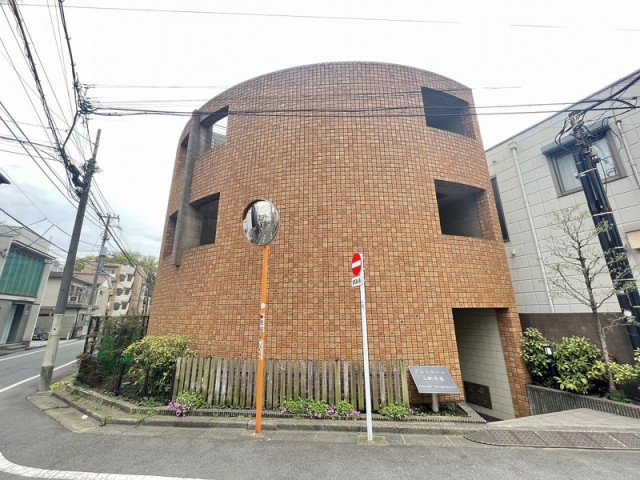 世田谷区下馬2丁目 【賃貸居住】マンション