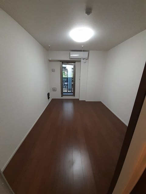 (居間)