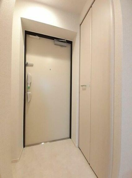 (玄関)