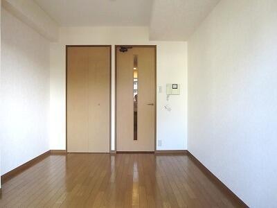 (居間)