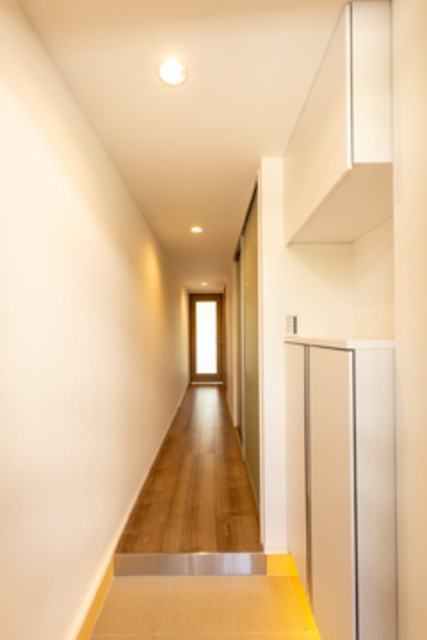 ※写真は同タイプ住戸です。(玄関)