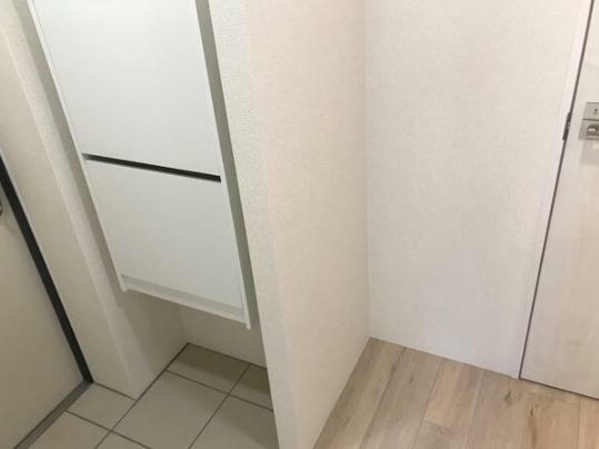 (玄関)