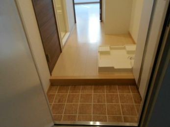 (玄関)