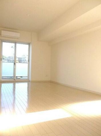 ※同仕様写真含む(居間)