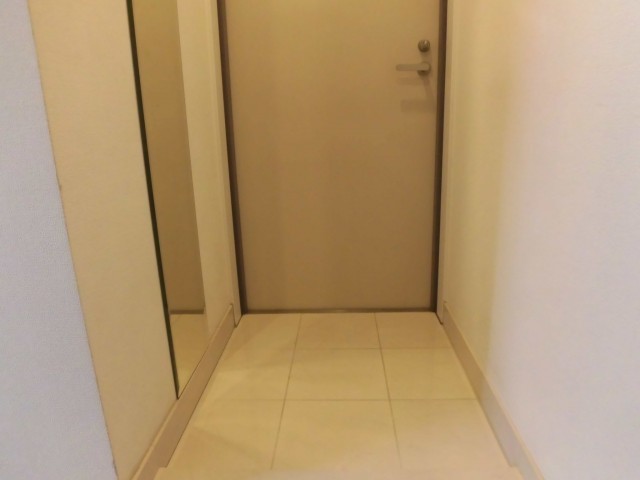 ※同仕様写真含む(玄関)
