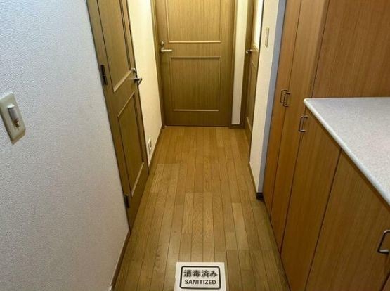 (玄関)
