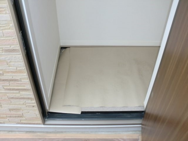 (玄関)