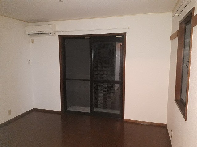(居間)