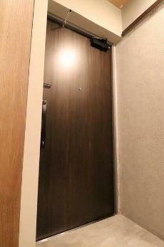 (玄関)