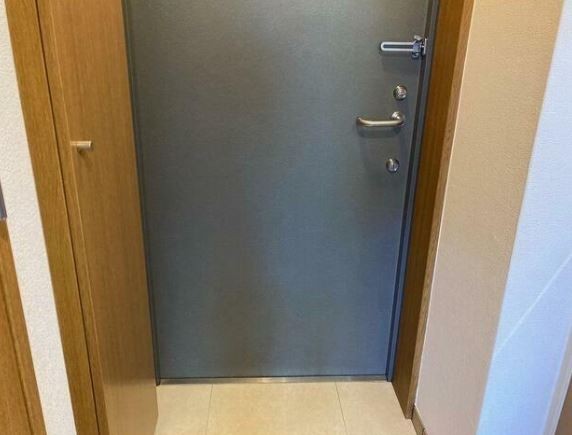 ※同仕様写真含む(玄関)