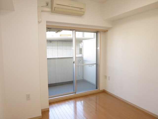 (居間)